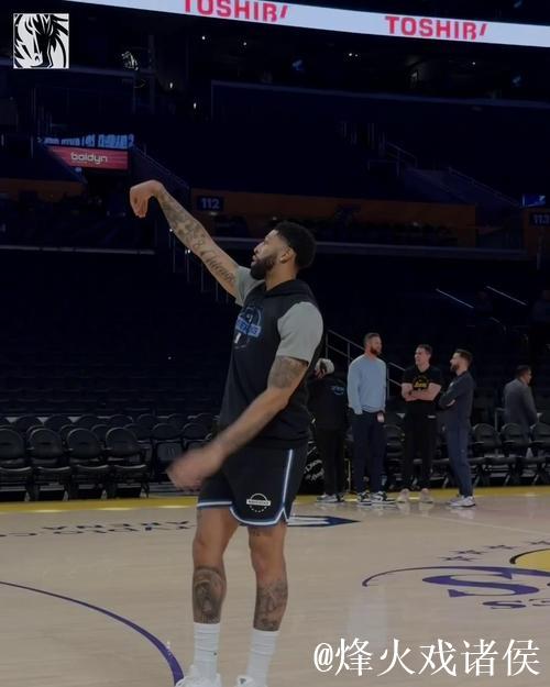 独行侠严阵以待!官媒晒盐湖城清晨赛前训练照 独行侠严阵以待!官媒晒盐湖城清晨赛前训练照